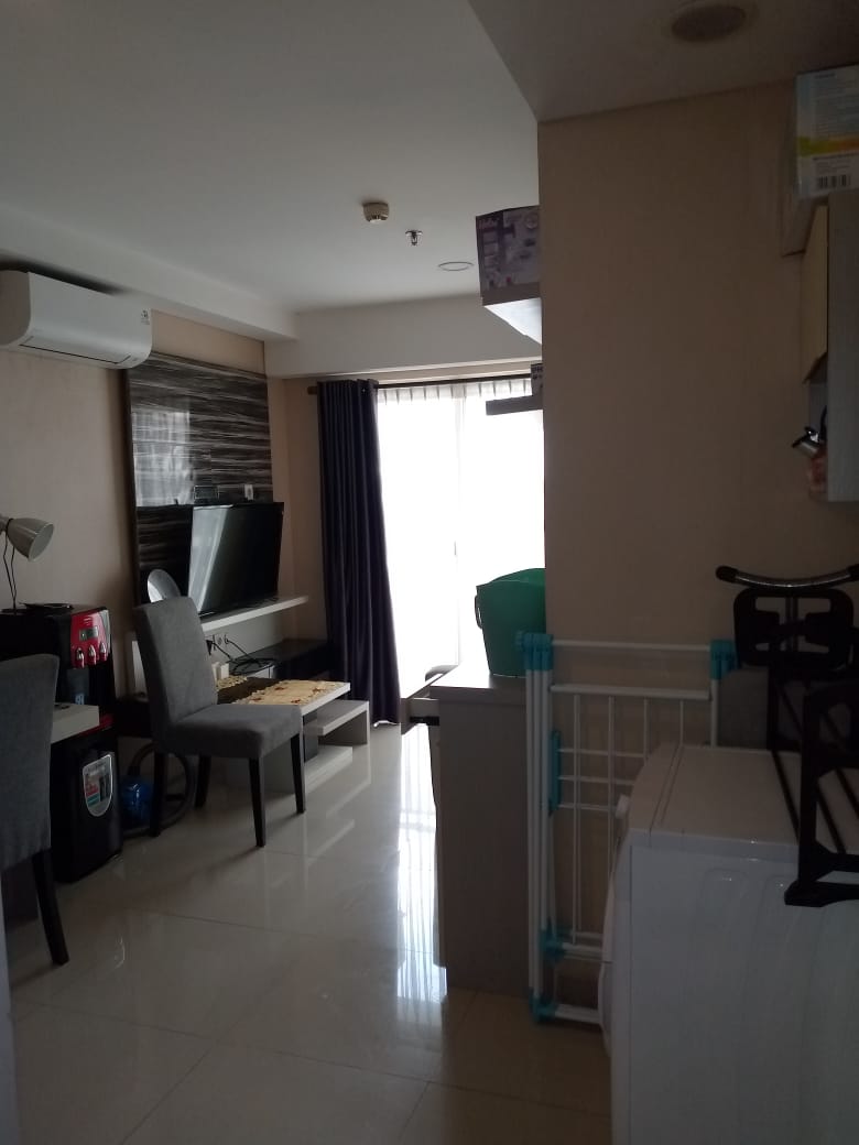 Unit 1 BR Apartemen Trivium Terrace Tower Suite Disewakan di Lippo Cikarang